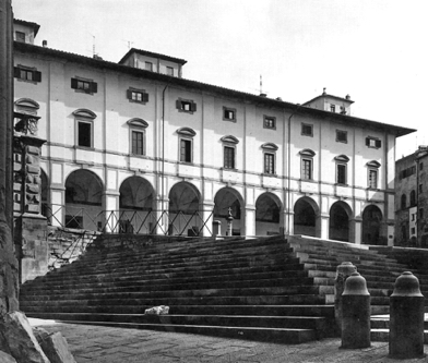 Fig 11 Arezzo, Vasari Loggia, 1573
PHOTO CREDIT OR SOURCE?
This is scanned from a book. Ask MB the source.